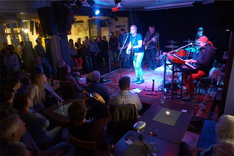 JR Olsen & die SSJ Houseband