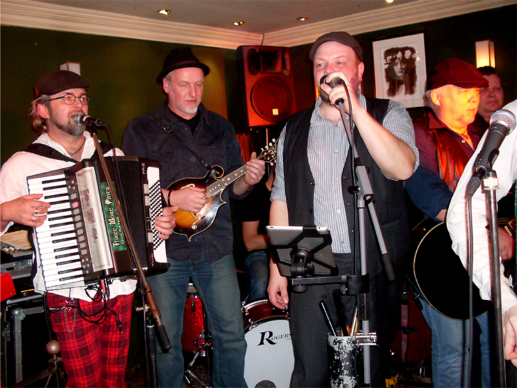 Three More Pints, Session 1